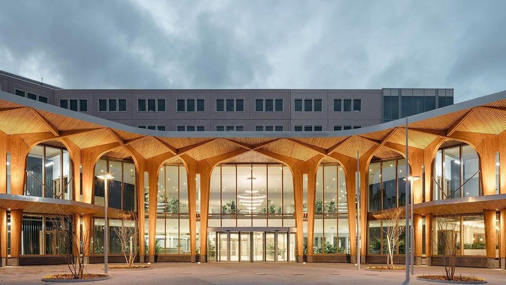 Specialty commercial and institutional structures — Space Structures Engineers